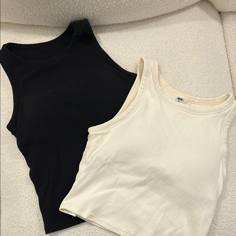 Uniqlo black and white built-in-bra tank tops